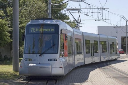 Moderne Stra�enbahnen f�r D�sseldorf