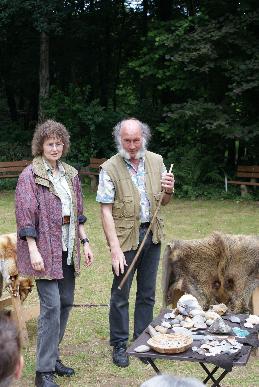 Gaby und Peter Schulenberg beim Erkl�ren